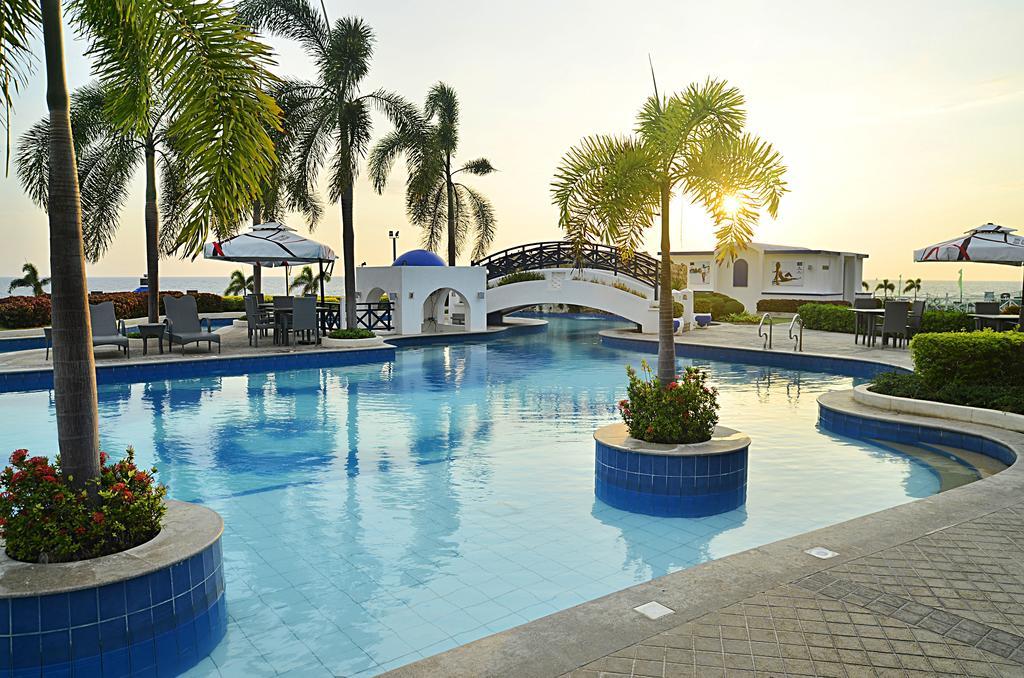 San Fernando City  Thunderbird Resorts - Poro Point מראה חיצוני תמונה